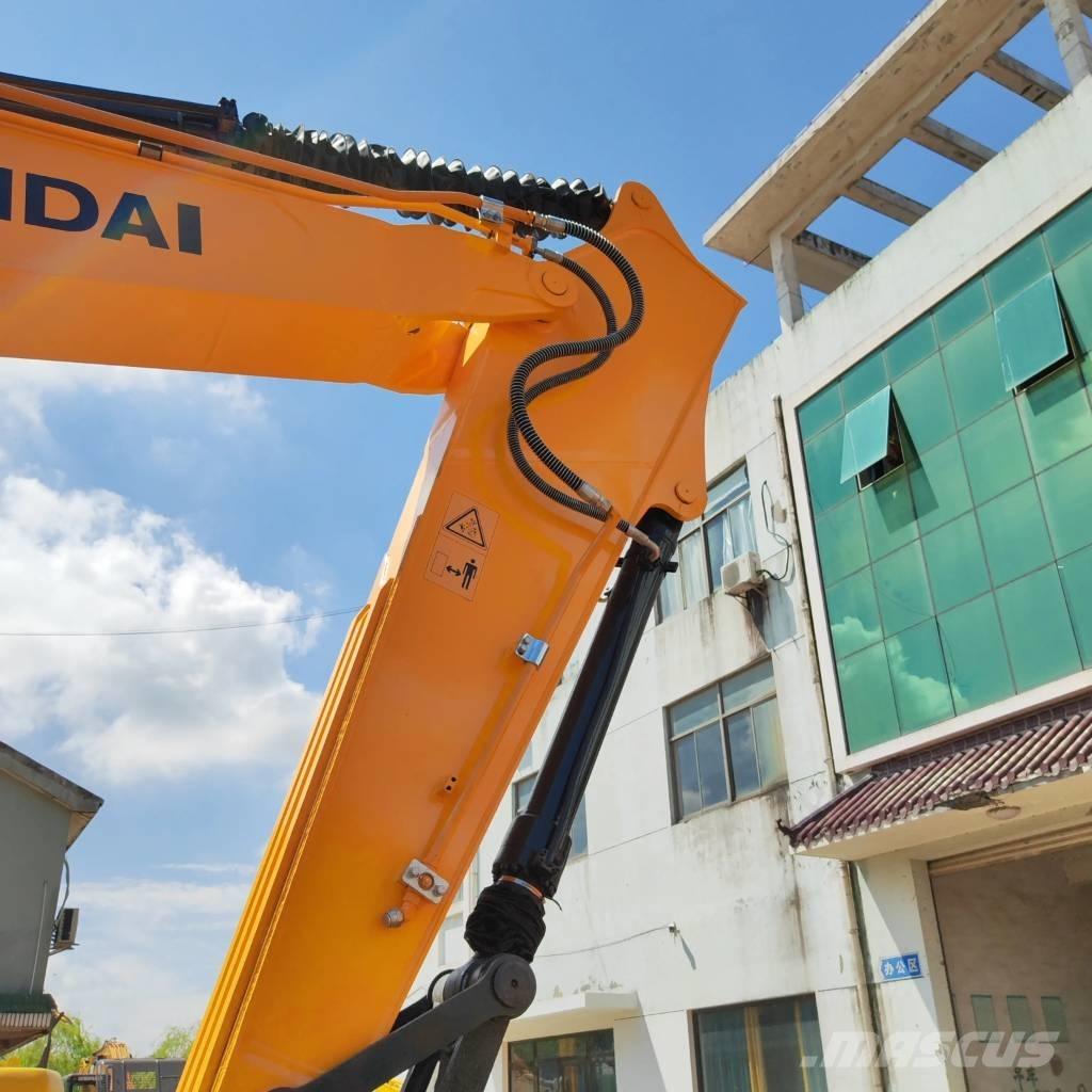 Hyundai R220LC-9S Roomikekskavaatorid