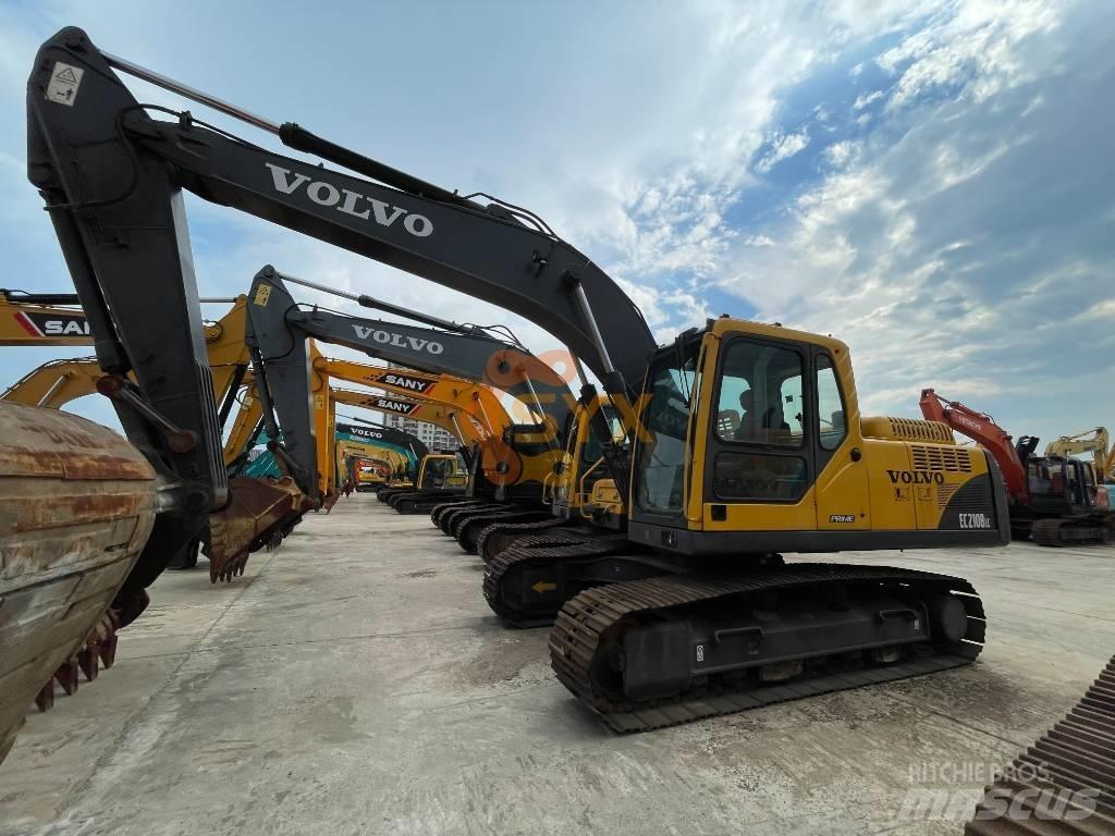 Volvo EC 210 B Roomikekskavaatorid