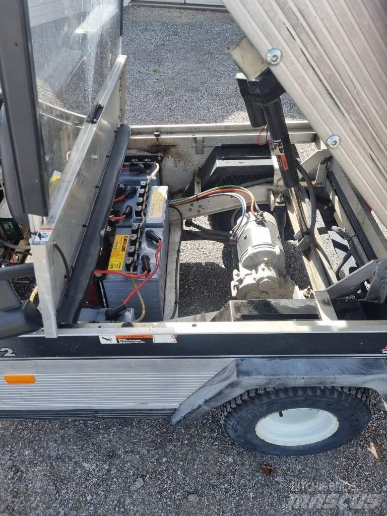 Club Car Carryall 2 Kommunaalteenuste traktorid