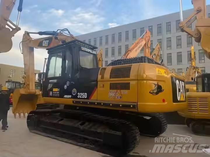CAT CAT325D Väikeekskavaatorid 7t-12t