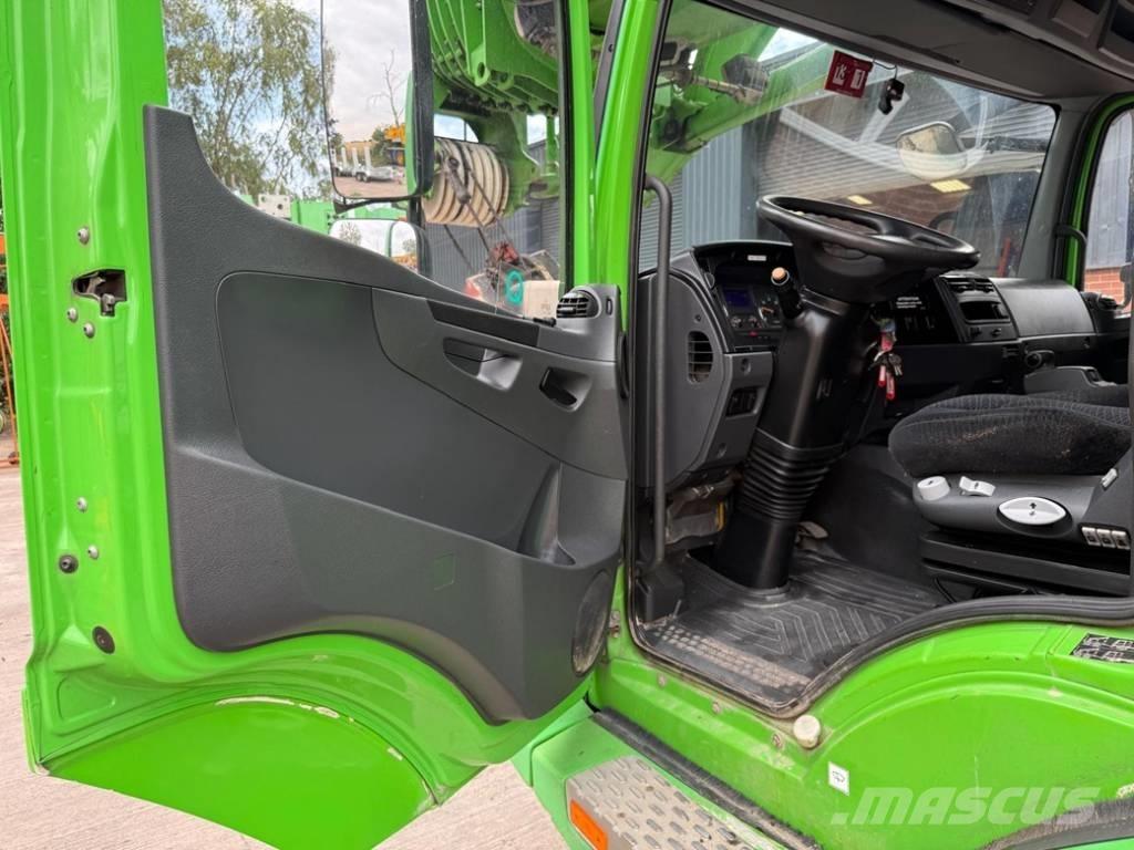 Grove GMK 4100 L Maastikutõstukid