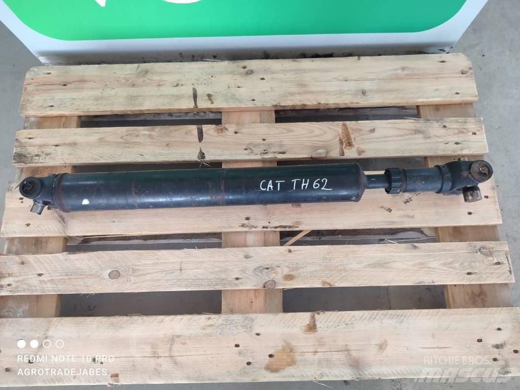 CAT TH63 drive shaft Sillad