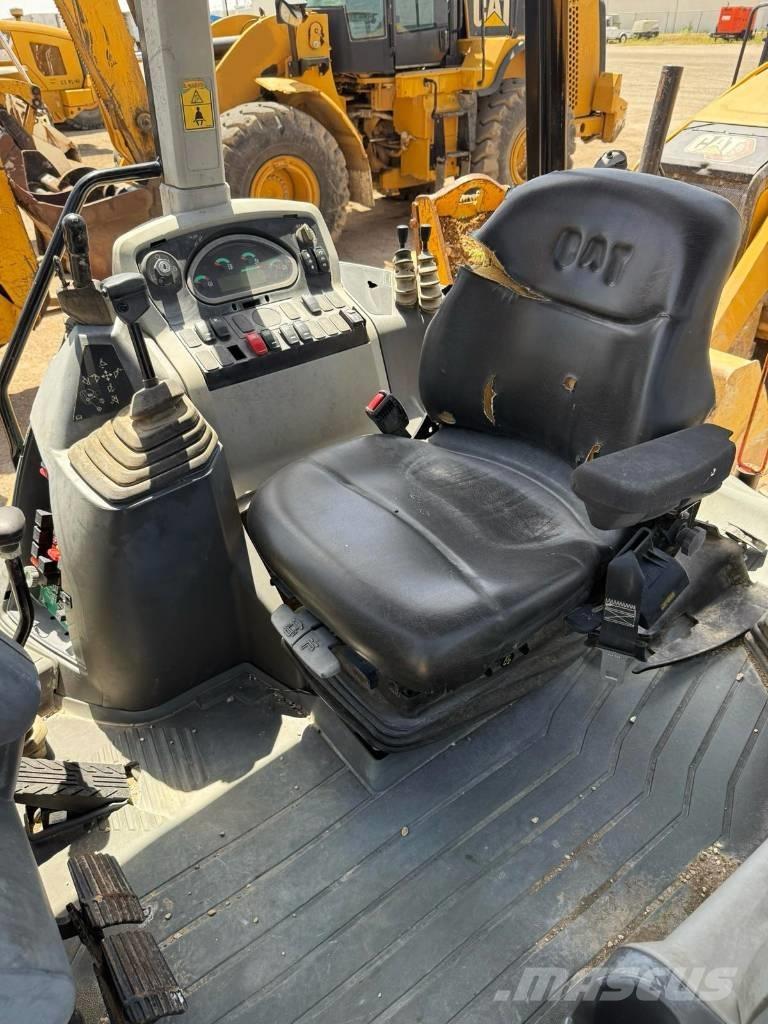 CAT 420 F Ekskavaatorlaadurid