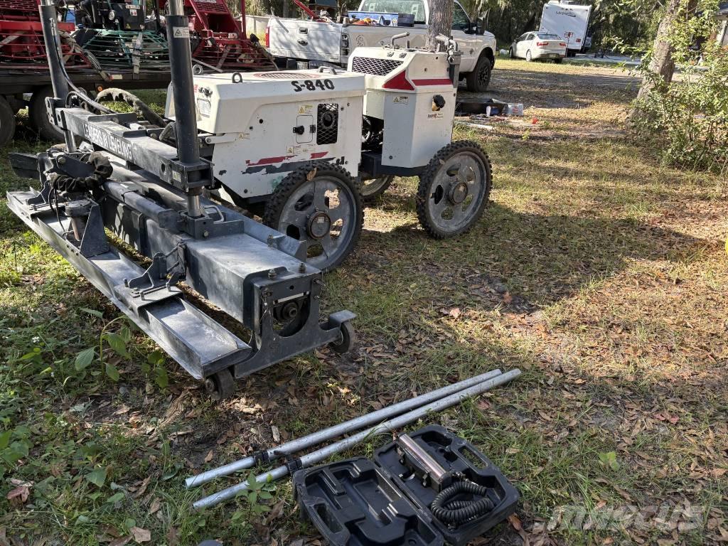 Somero S-840 Betooni jaotus poomid