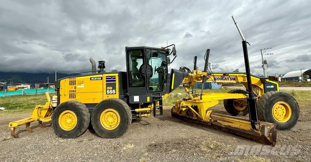 Komatsu GD555-5 Greiderid