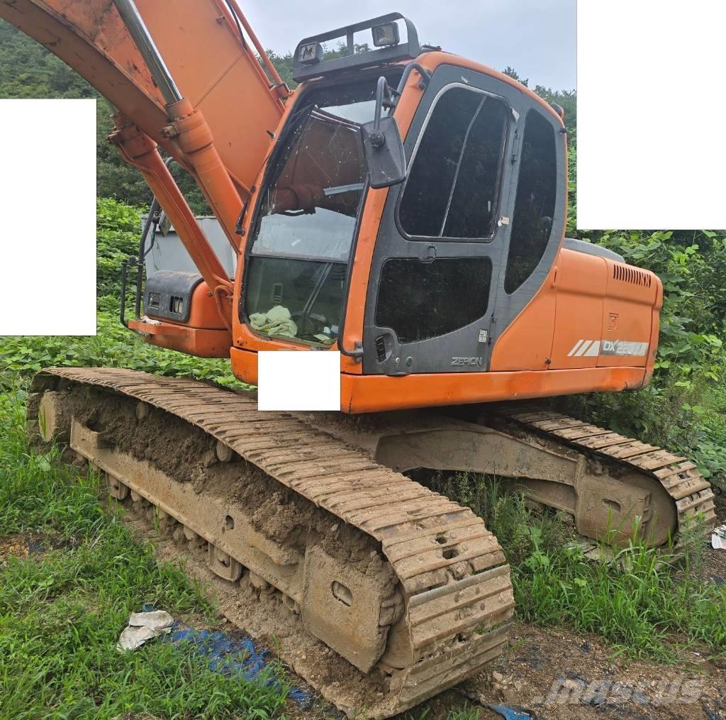 Doosan DX 220 LC-9 Roomikekskavaatorid