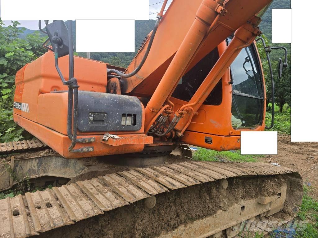Doosan DX 220 LC-9 Roomikekskavaatorid