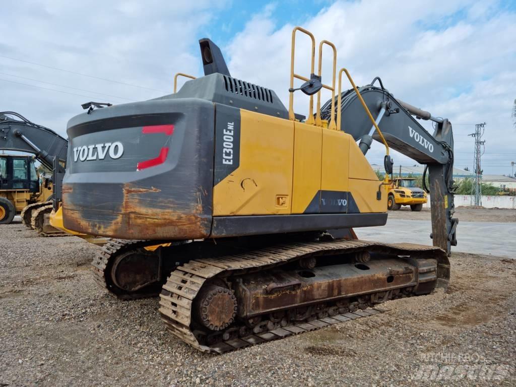 Volvo EC 300 E Roomikekskavaatorid