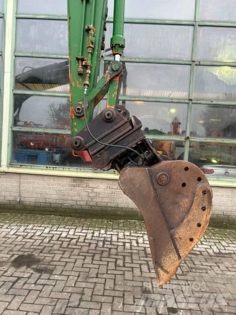 Hitachi EX120 Roomikekskavaatorid