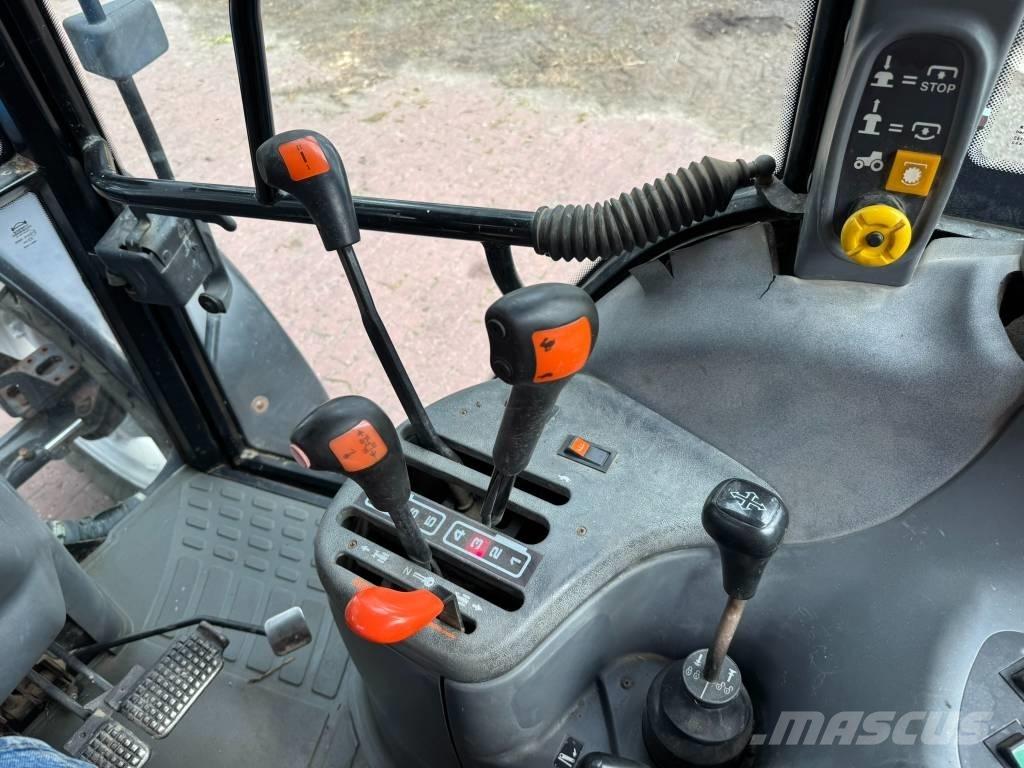 New Holland TS90 Traktorid