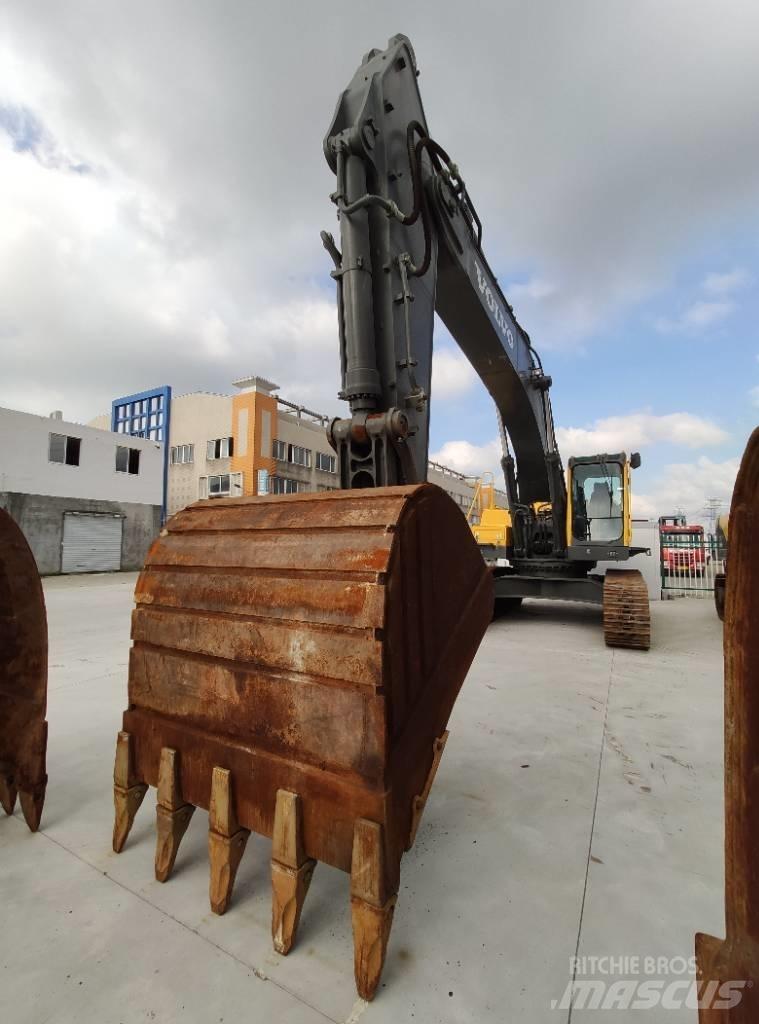 Volvo EC 460 B LC Roomikekskavaatorid