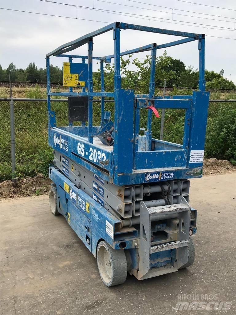Genie GS 2032 Käärtõstukid