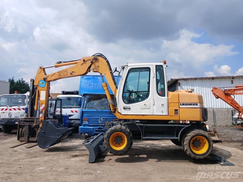 Liebherr A 311 Ratasekskavaatorid