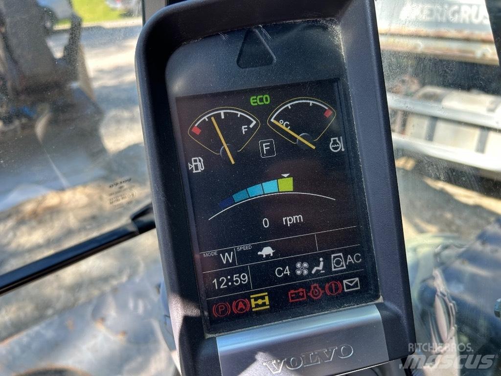 Volvo EW 160 D Ratasekskavaatorid