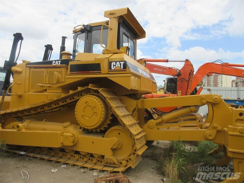 CAT D 8 N Buldooserid