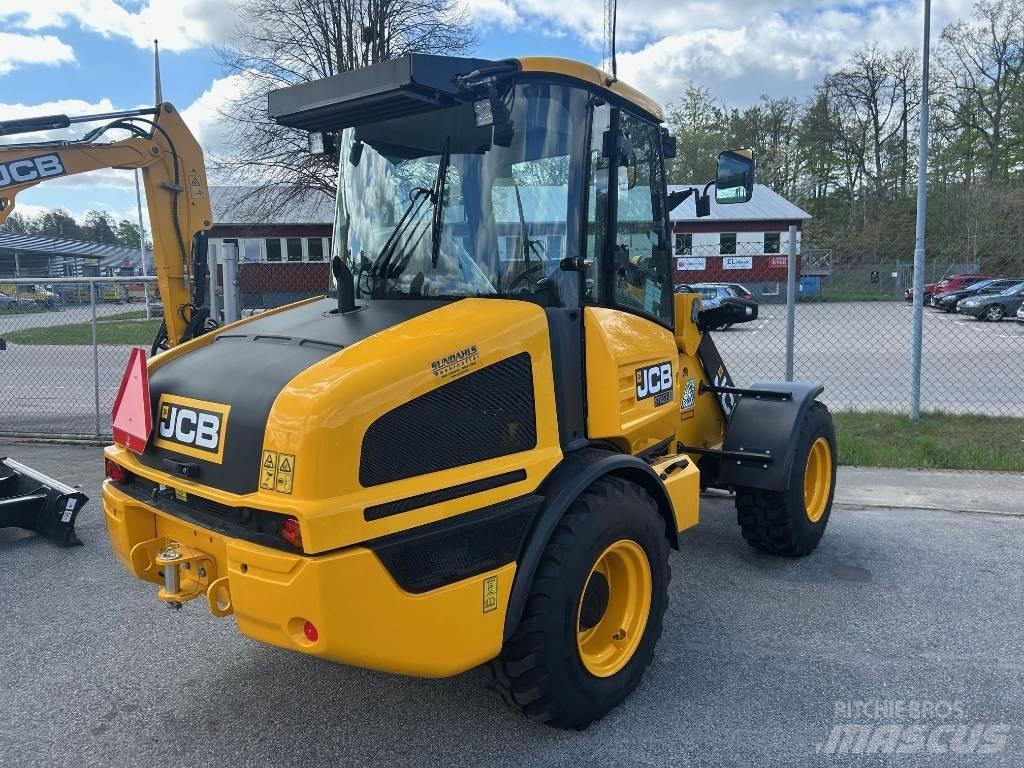 JCB 407 Rataslaadurid
