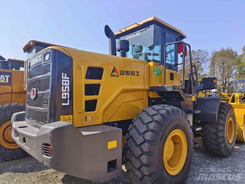 SDLG LG 958 F Rataslaadurid