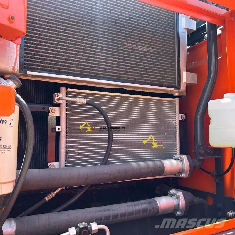 Doosan DX225-9C Roomikekskavaatorid