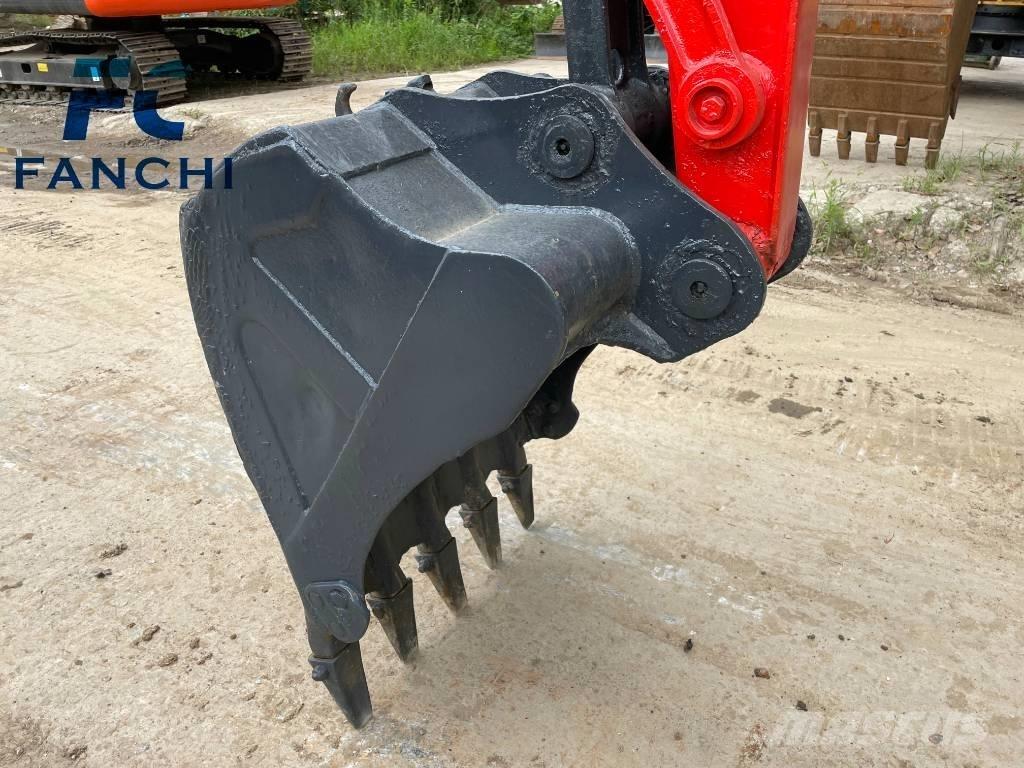 Kubota kx165 Roomikekskavaatorid