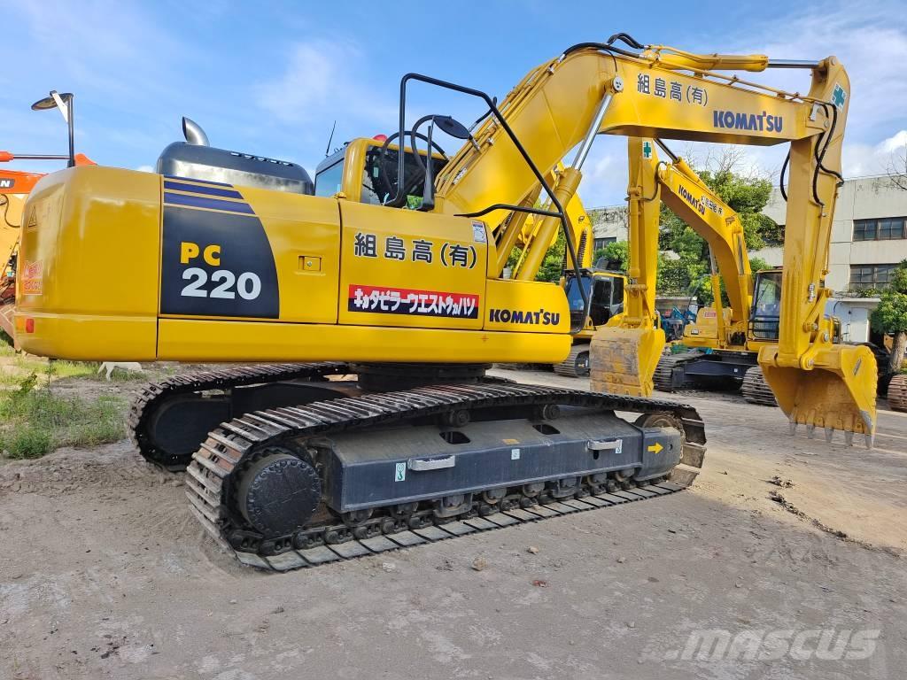 Komatsu PC 220 Roomikekskavaatorid