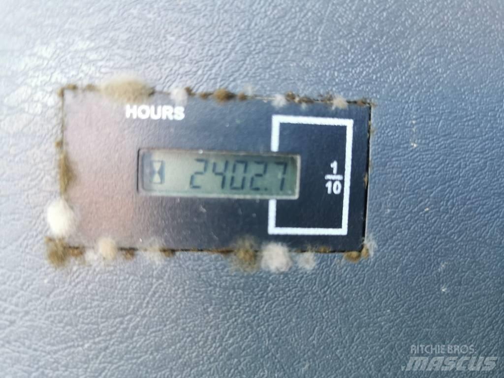 Hyundai HX 145 LCR Roomikekskavaatorid