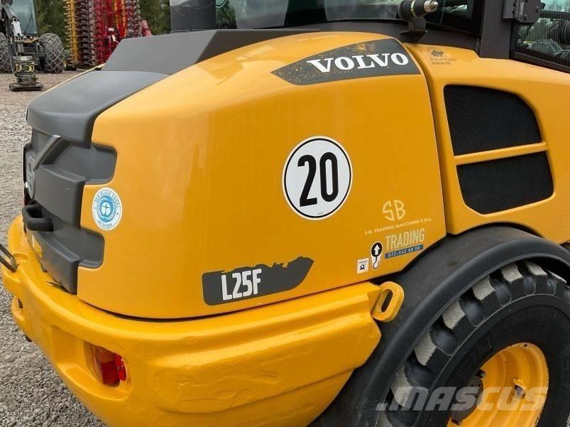 Volvo L 25 F Rataslaadurid