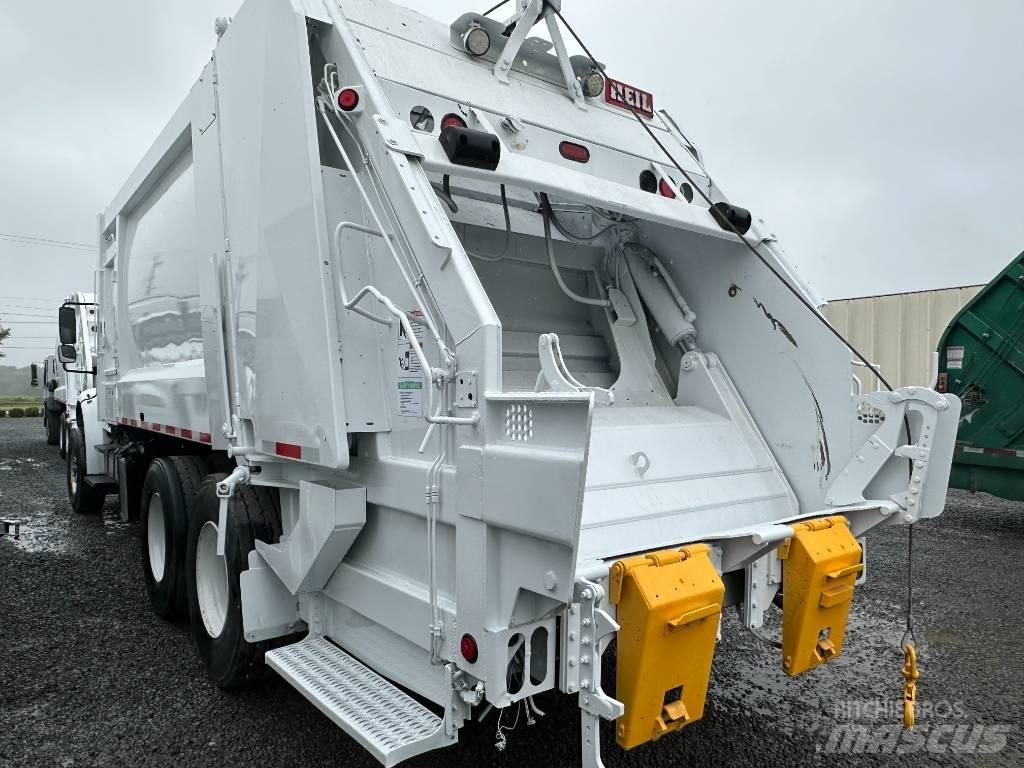 Freightliner M2 Prügiautod