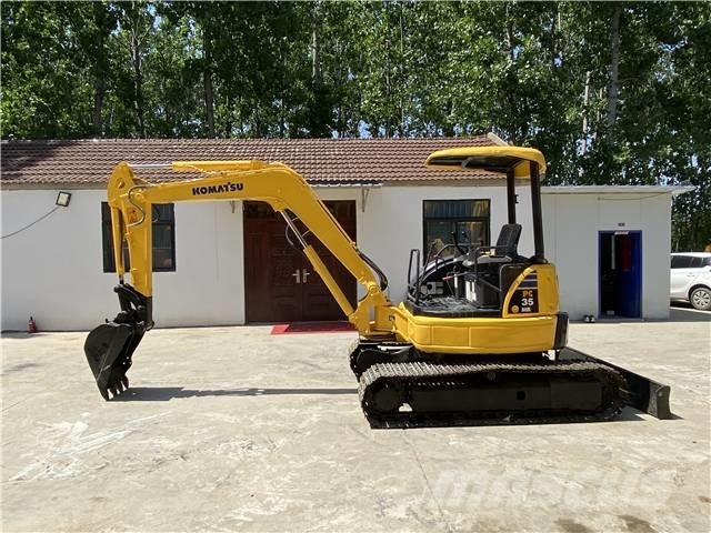 Komatsu PC 35 MR Roomikekskavaatorid
