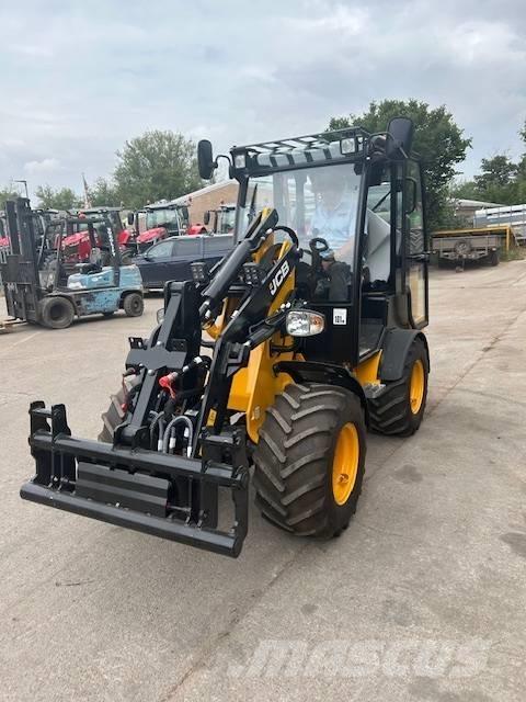 JCB 403 PLUS Põllumajanduslikud teleskoopkäitlejad