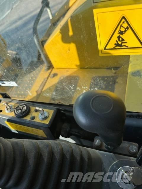 Komatsu PC 118 MR-8 Roomikekskavaatorid