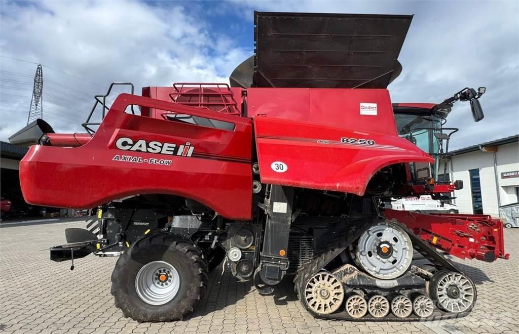 Case IH AF 8250 Teraviljakombainid