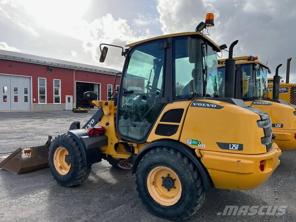 Volvo L 25 F Rataslaadurid