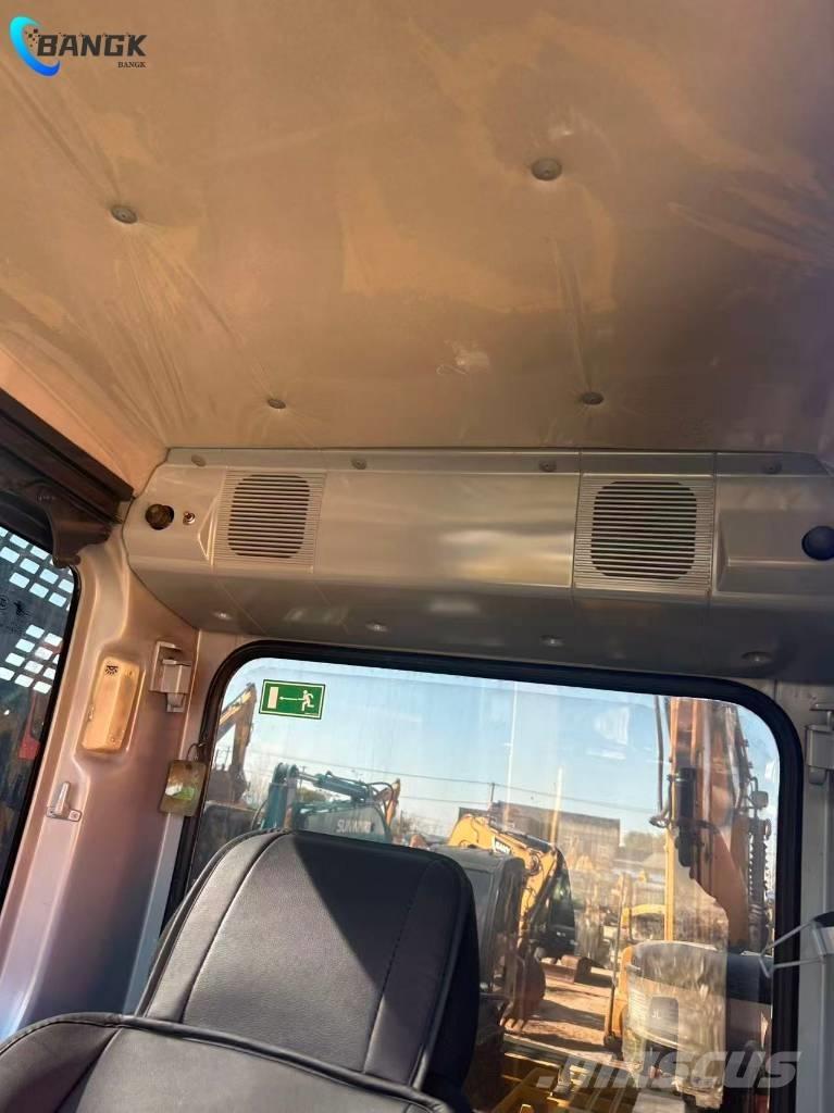 Komatsu PC 160-7 Roomikekskavaatorid