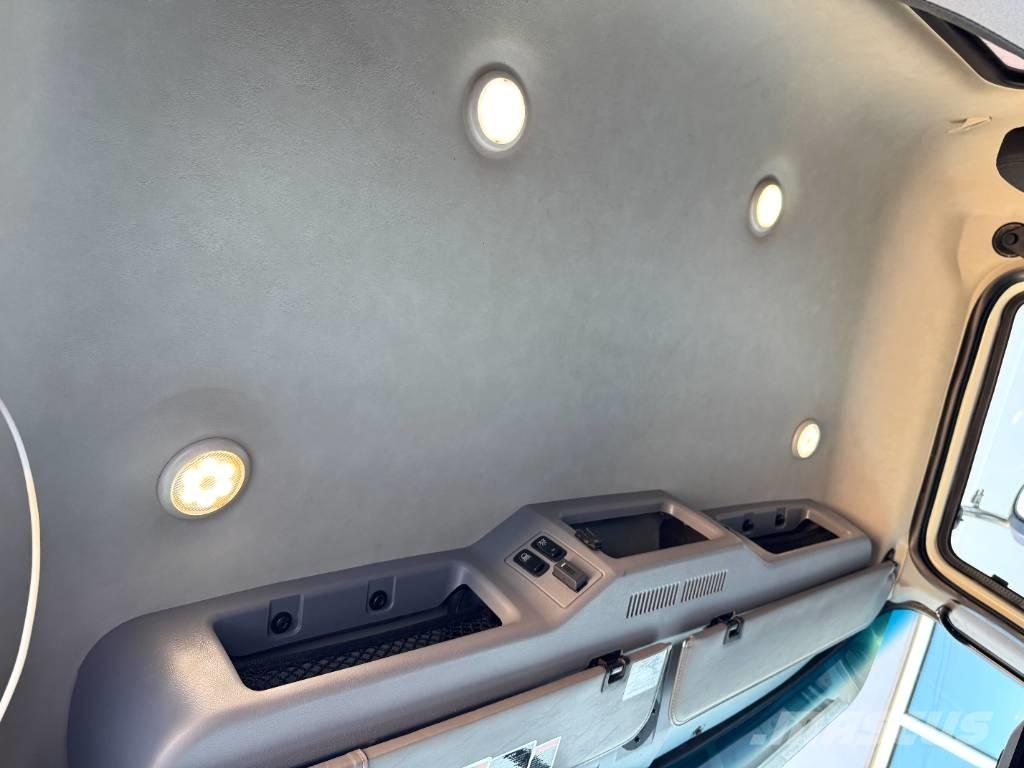 Mack Granite Kallurid