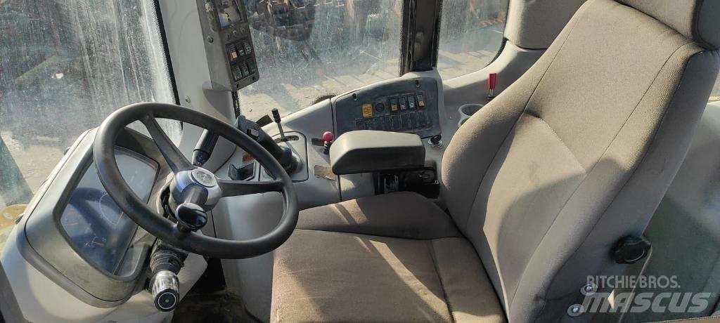 New Holland W 130 Rataslaadurid