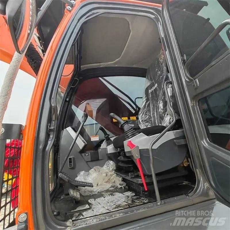 Doosan DX 300 LC Miniekskavaatorid < 7 t