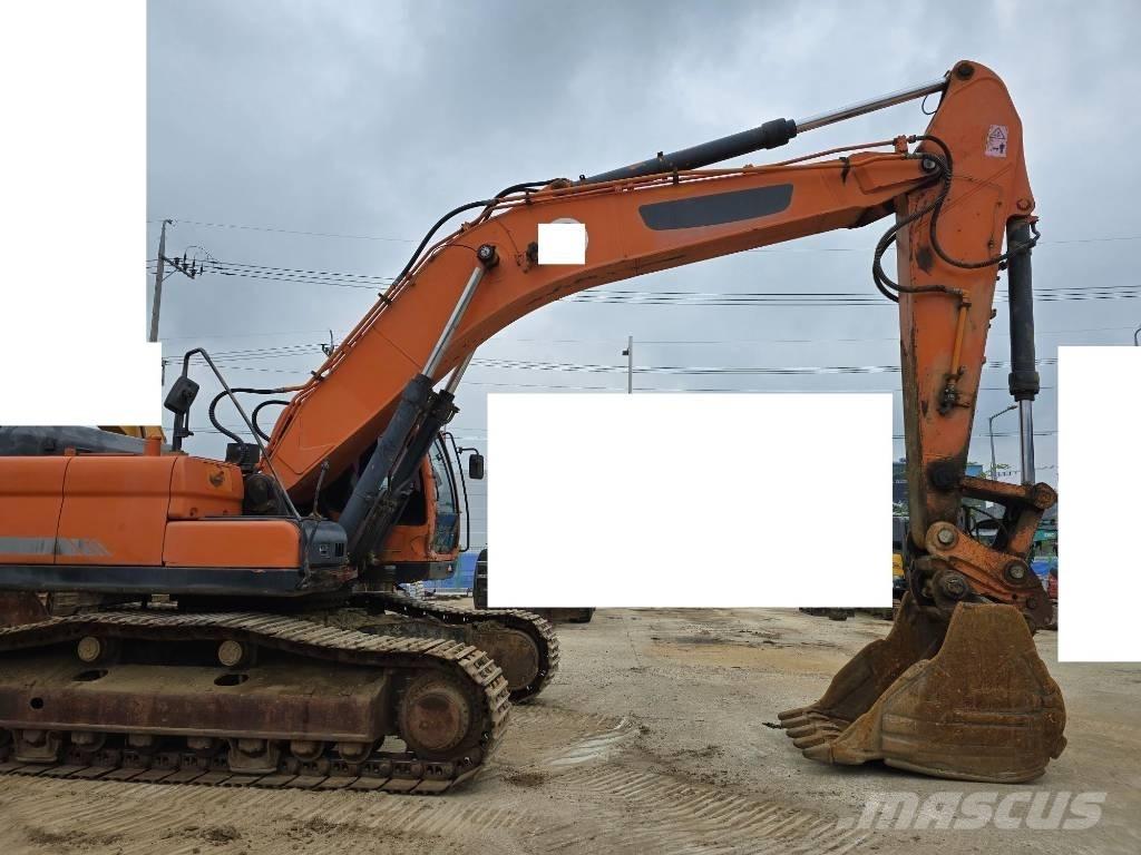 Doosan DX 380 LC Roomikekskavaatorid