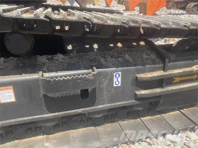 Sany SY215C Roomikekskavaatorid