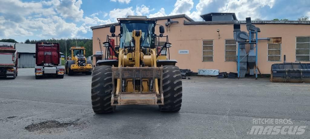 CAT 972 K Rataslaadurid