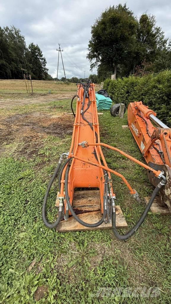 Doosan DX 225 Roomikekskavaatorid