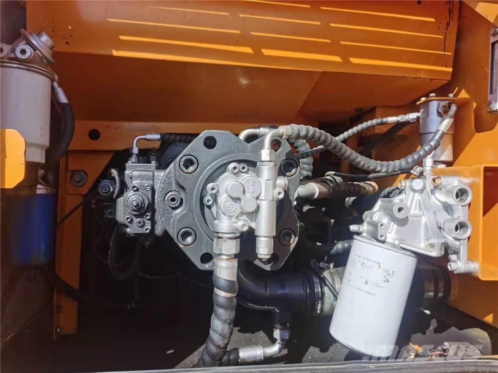 Sany SY215-9 Roomikekskavaatorid