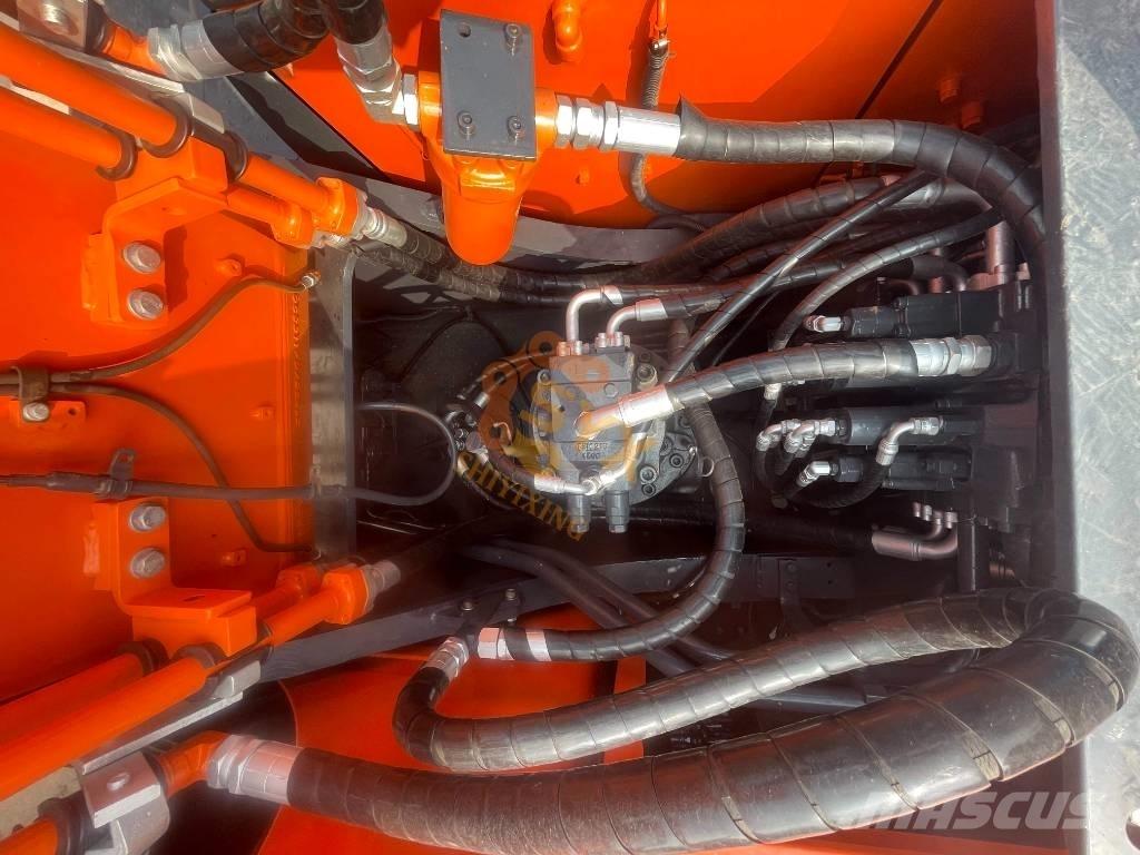 Doosan DX300LC-9C Roomikekskavaatorid