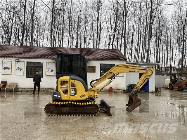 Komatsu PC35MR-2 Roomikekskavaatorid