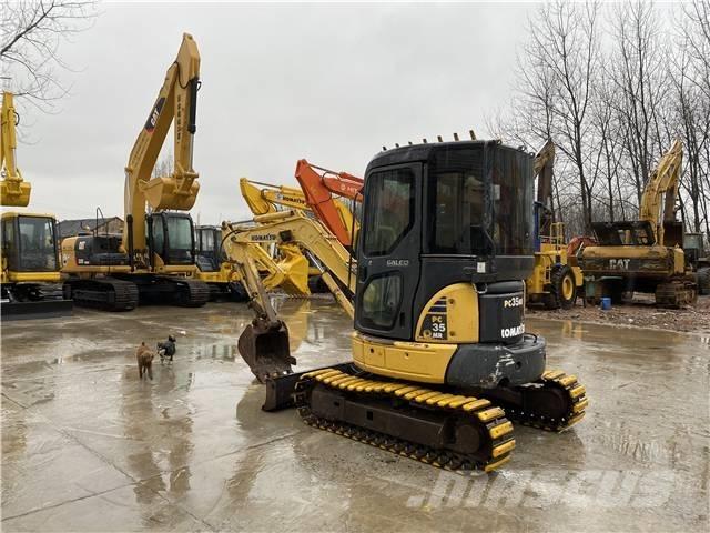 Komatsu PC35MR-2 Roomikekskavaatorid