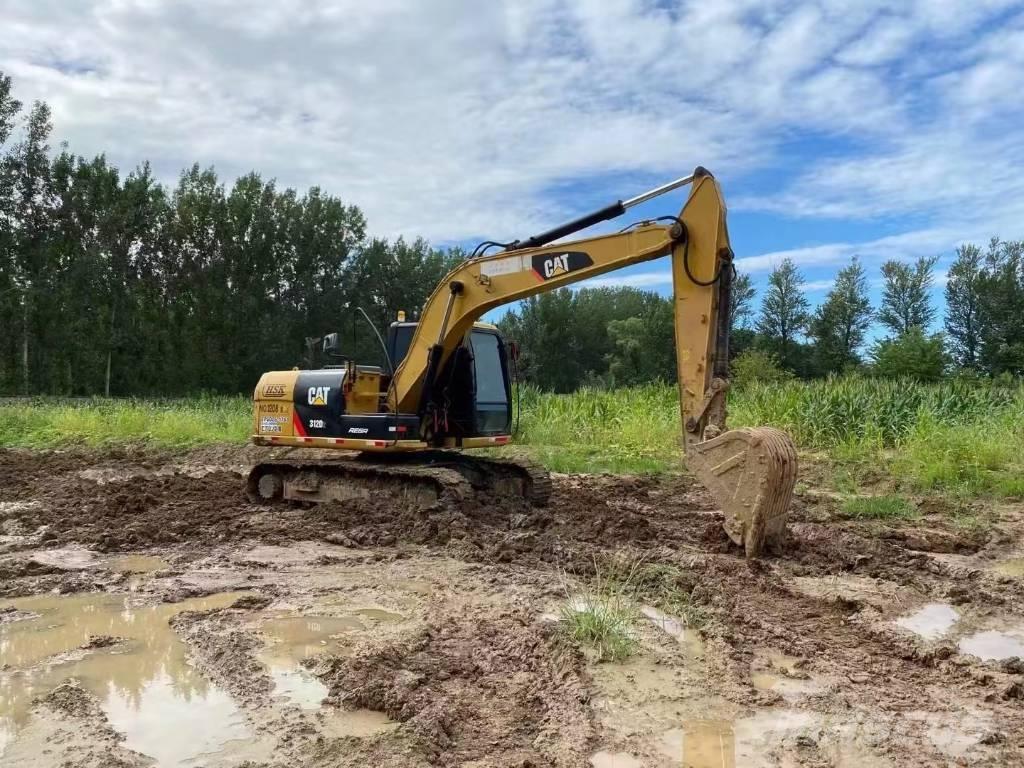 CAT 312D Väikeekskavaatorid 7t-12t