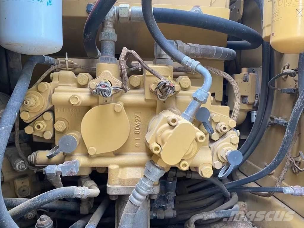 CAT 312D Väikeekskavaatorid 7t-12t