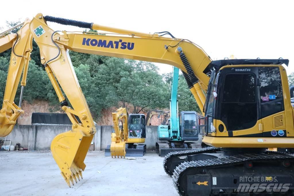 Komatsu PC 210-8 Roomikekskavaatorid