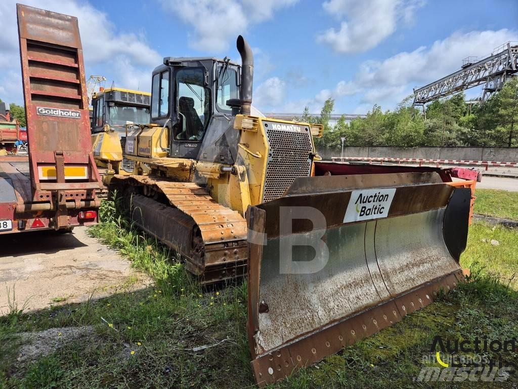 Komatsu D61EX-15 Buldooserid