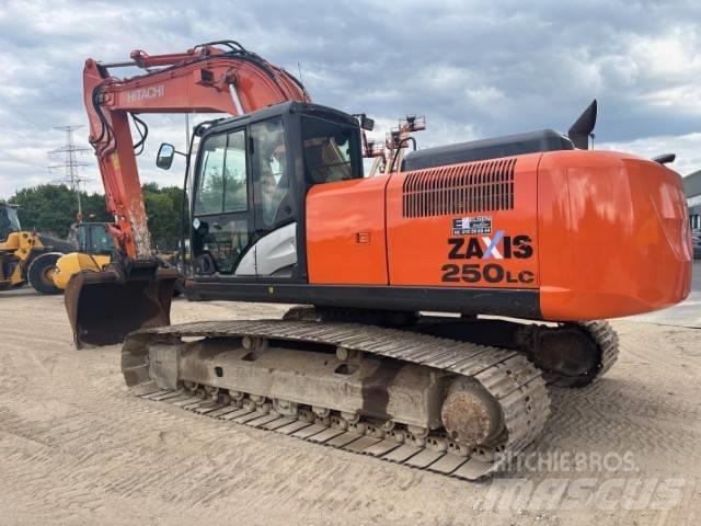 Hitachi ZX 250 LC-5 Roomikekskavaatorid