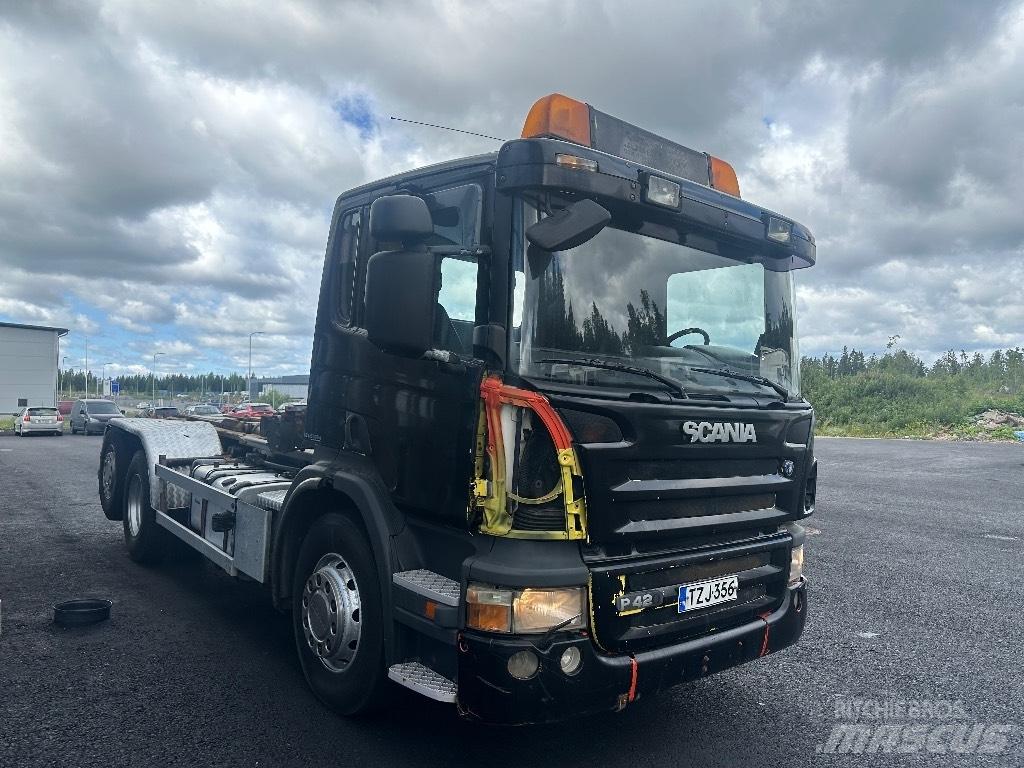Scania P420 6x2*4 Konksliftveokid